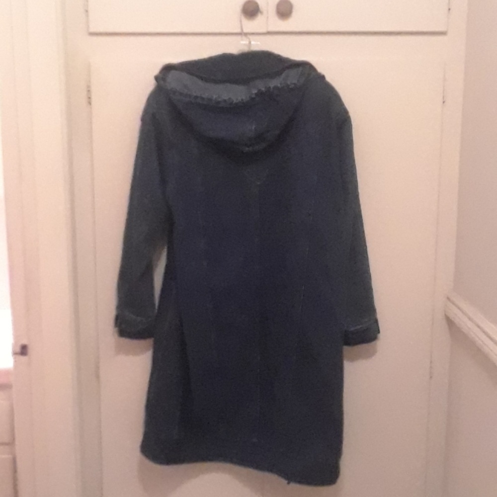 Jacket - Picture 4 of 4